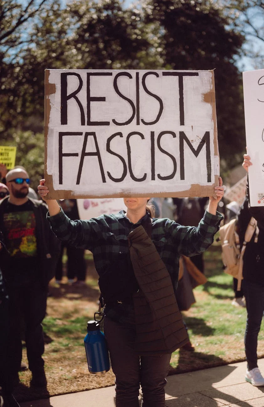 Anti-fasciste, tu gardes ton sang froid, la conf’ atelier pour apprendre à se causer sans exploser