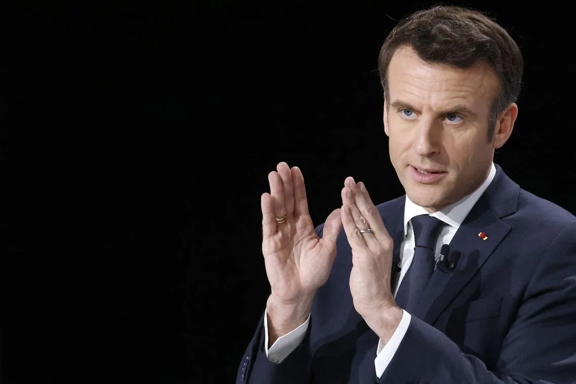 Décryptage express des programmes : le bristol d’Emmanuel Macron